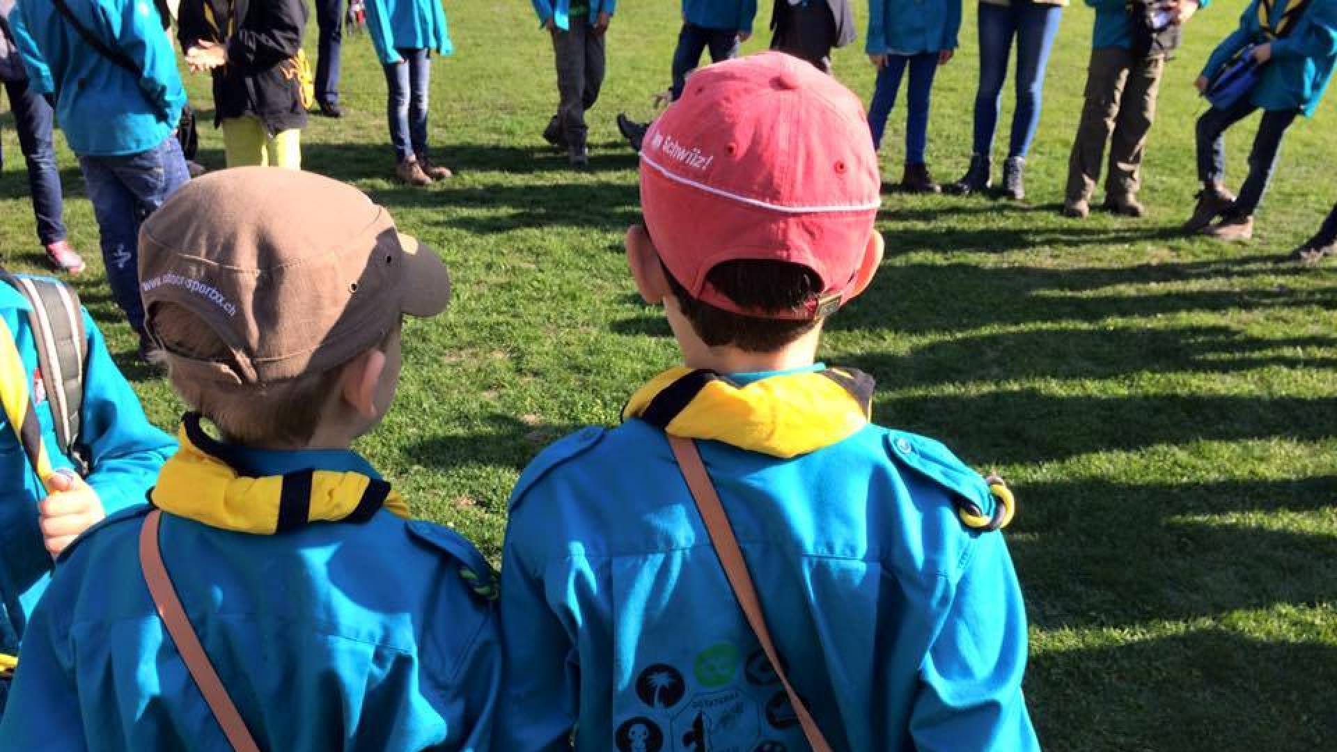 Die Angelones - Kinder gehen in's Pfadilager