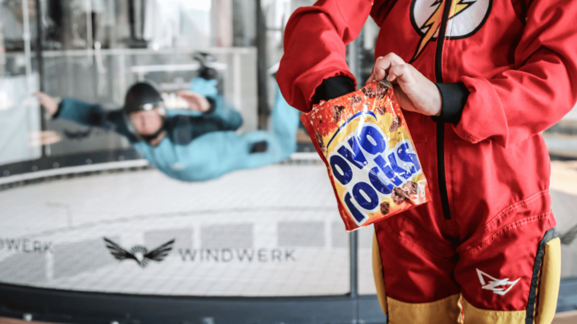 Ovo Rocks als Stärkung vor dem Windkanal