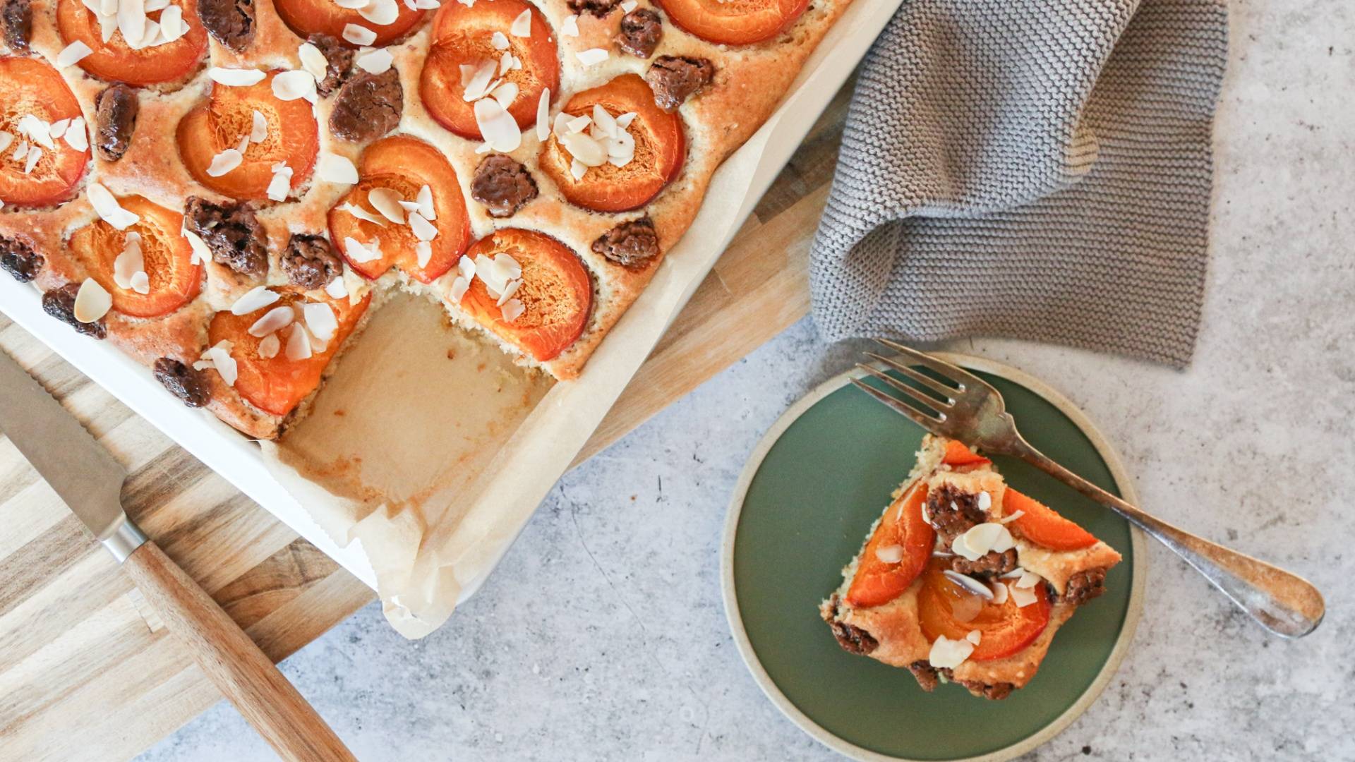 Aprikosen-Blechkuchen